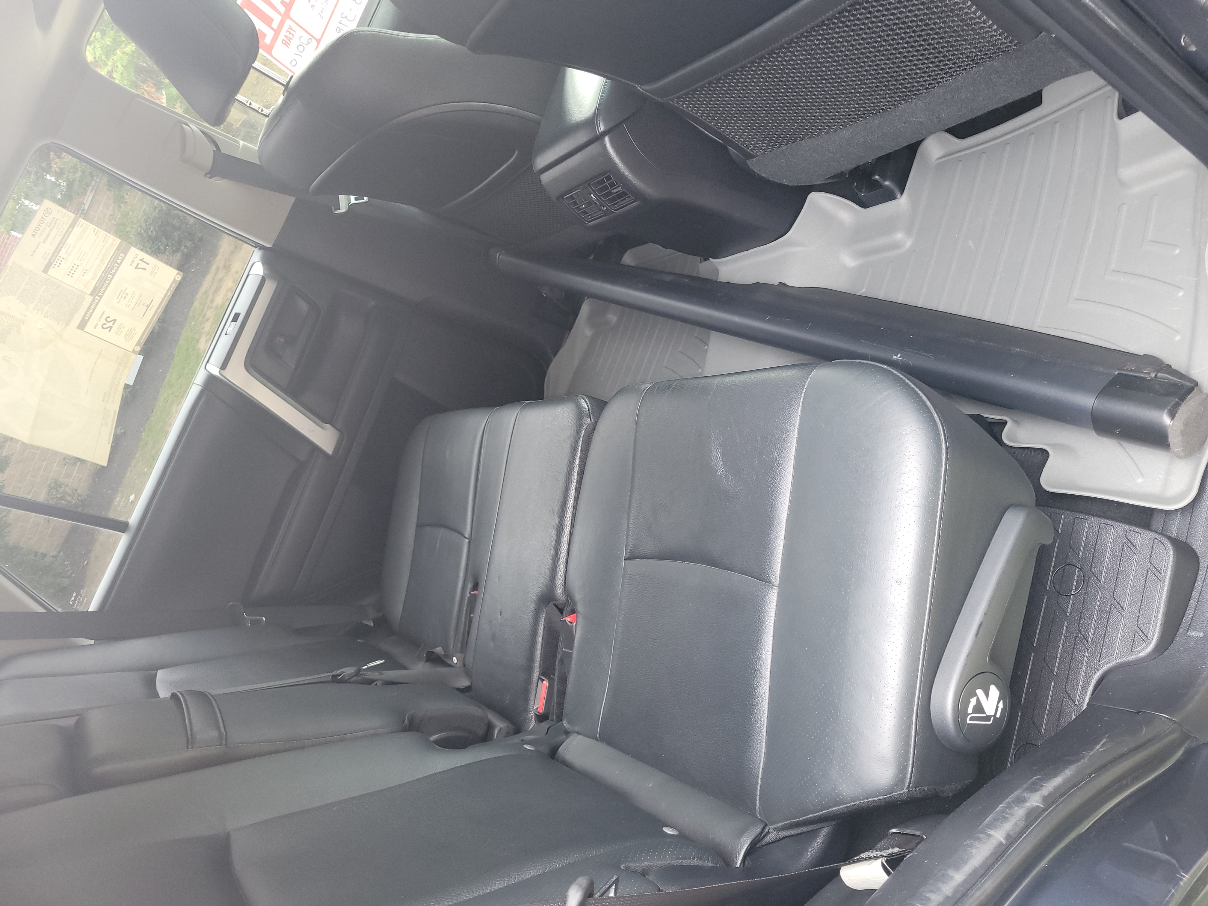 Used 2010 Toyota 4Runner Limited AWD/4WD image 2