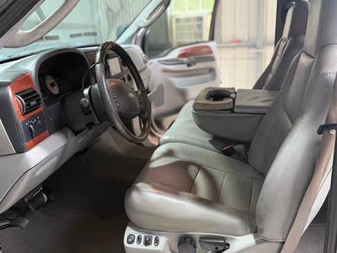 Used 2007 Ford F250 Lariat AWD/4WD image 9