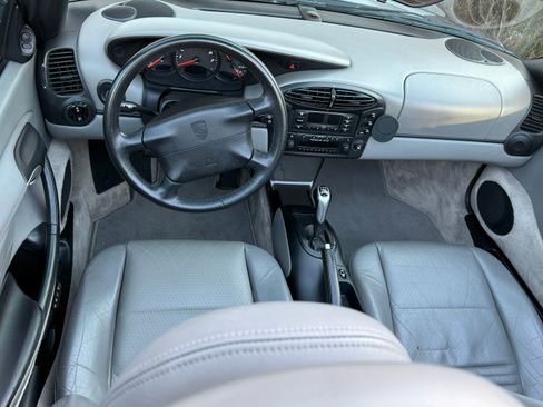Used 2000 Porsche Boxster image 10