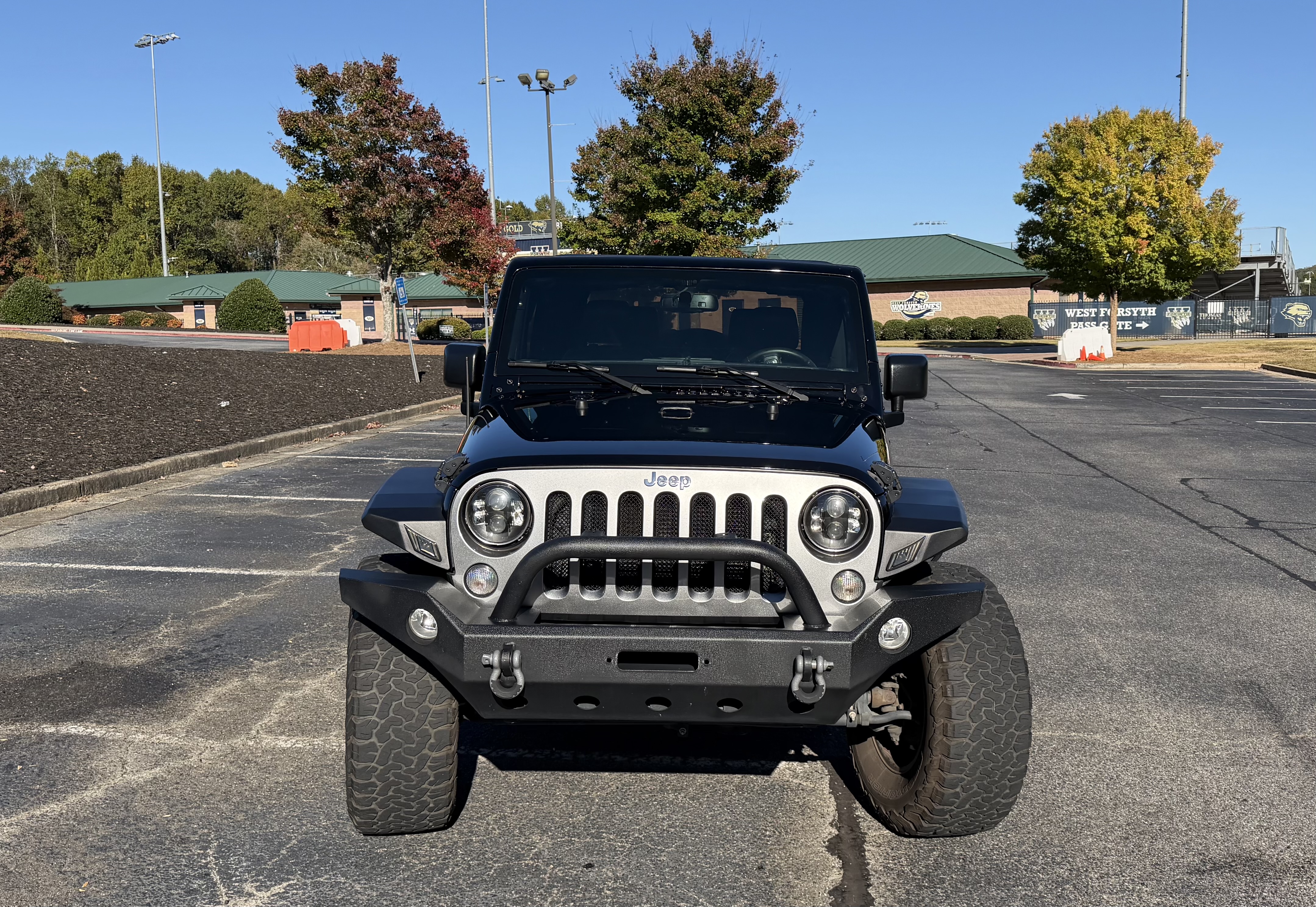 Used 2015 Jeep Wrangler Sport AWD/4WD image 2