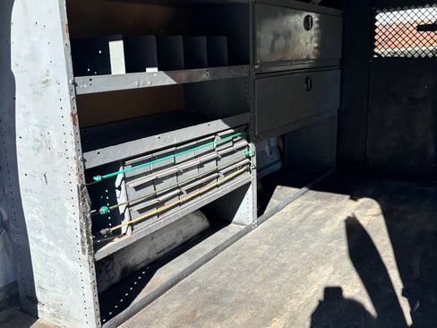 Used 2008 Ford E-250 and Econoline 250 image 5