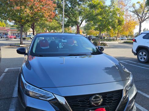 Used 2020 Nissan Sentra SR image 11