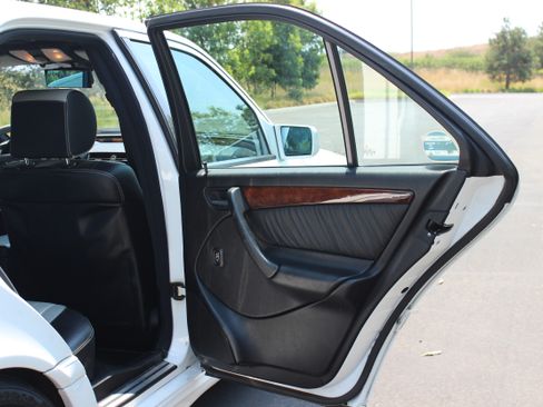 Used 1998 Mercedes-Benz C 43 AMG Sedan image 25