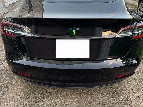 Used 2019 Tesla Model 3 Standard Range Plus image 12