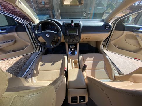 Used 2009 Volkswagen Jetta SE image 5