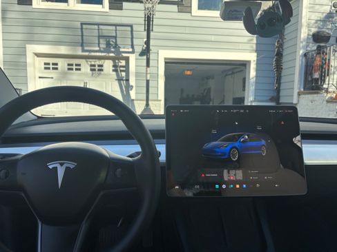 Used 2023 Tesla Model 3 Long Range image 12