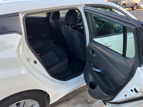 Used 2019 Nissan Leaf S w/ S Charge Package image 16