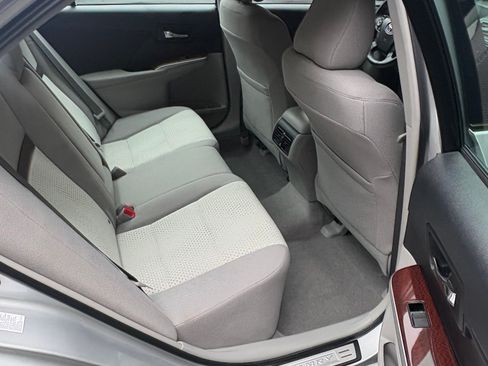 Used 2014 Toyota Camry XLE FWD image 14