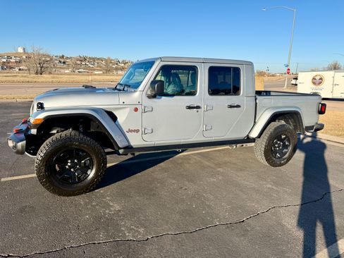 Used 2023 Jeep Gladiator Mojave w/ Cold Weather Group image 24
