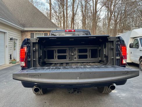 Used 2016 RAM 1500 Sport w/ Convenience Group image 9