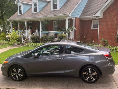 Used 2015 Honda Civic EX image 2