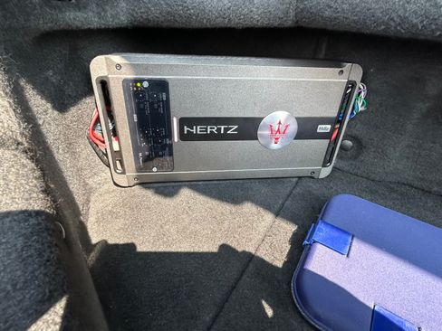 Used 2011 Maserati GranTurismo Convertible image 15