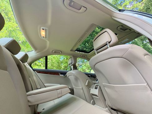 Used 2009 Mercedes-Benz C 300 4MATIC Sedan image 21