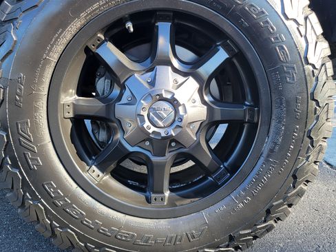 Used 2016 Toyota Tacoma SR5 image 15