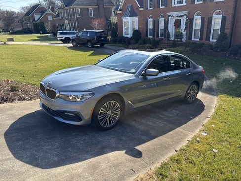 Used 2018 BMW 530i image 9