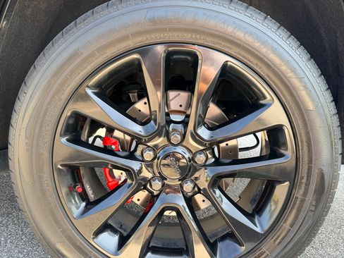 Used 2018 Jeep Grand Cherokee Altitude AWD/4WD image 10
