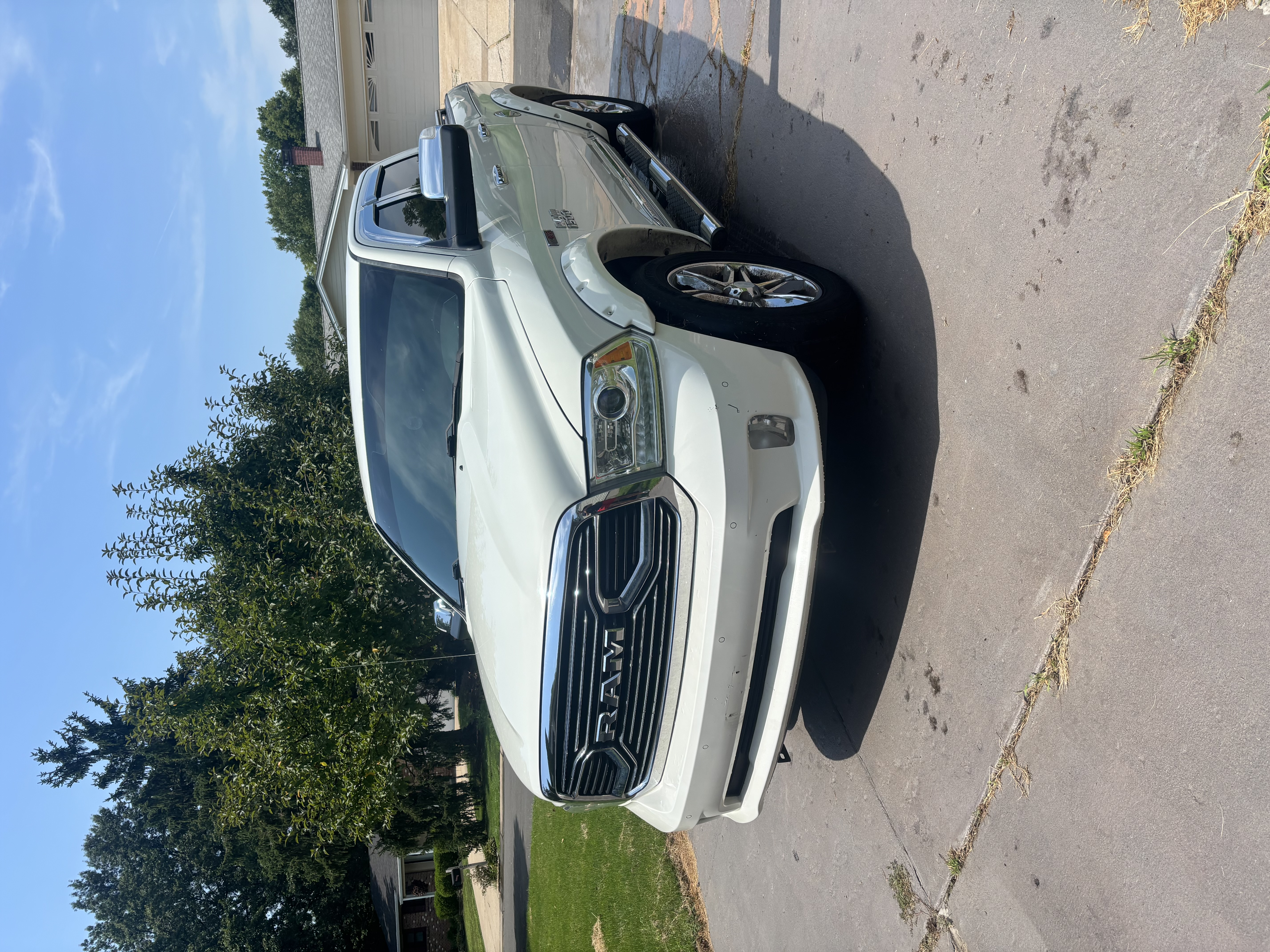 Used 2016 RAM 1500 Limited AWD/4WD image 4