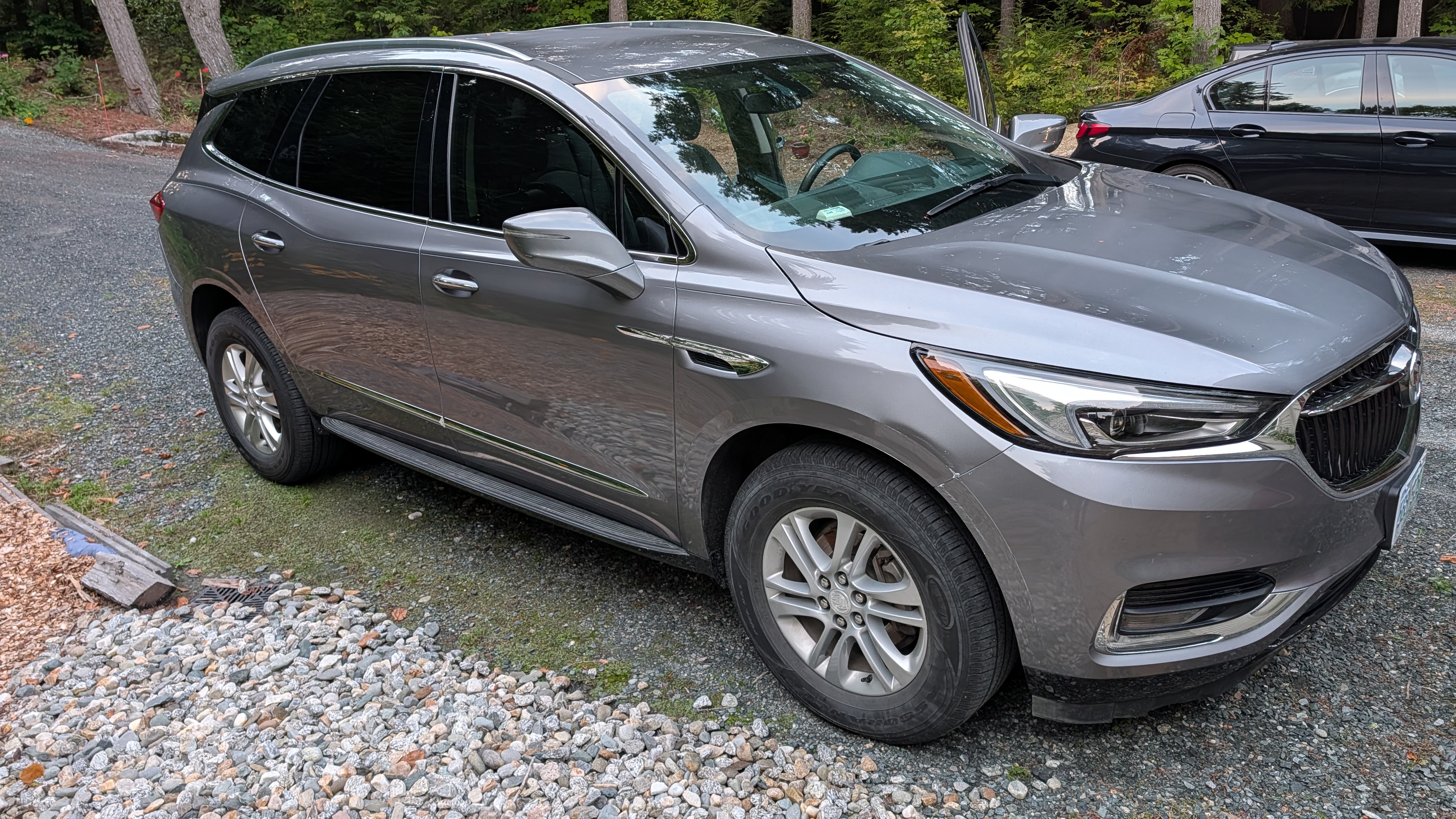 Used 2019 Buick Enclave Essence FWD image 10