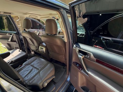Used 2018 Lexus GX 460 Premium AWD/4WD image 15