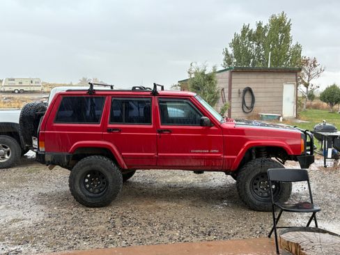 Used 2000 Jeep Cherokee Classic image 6