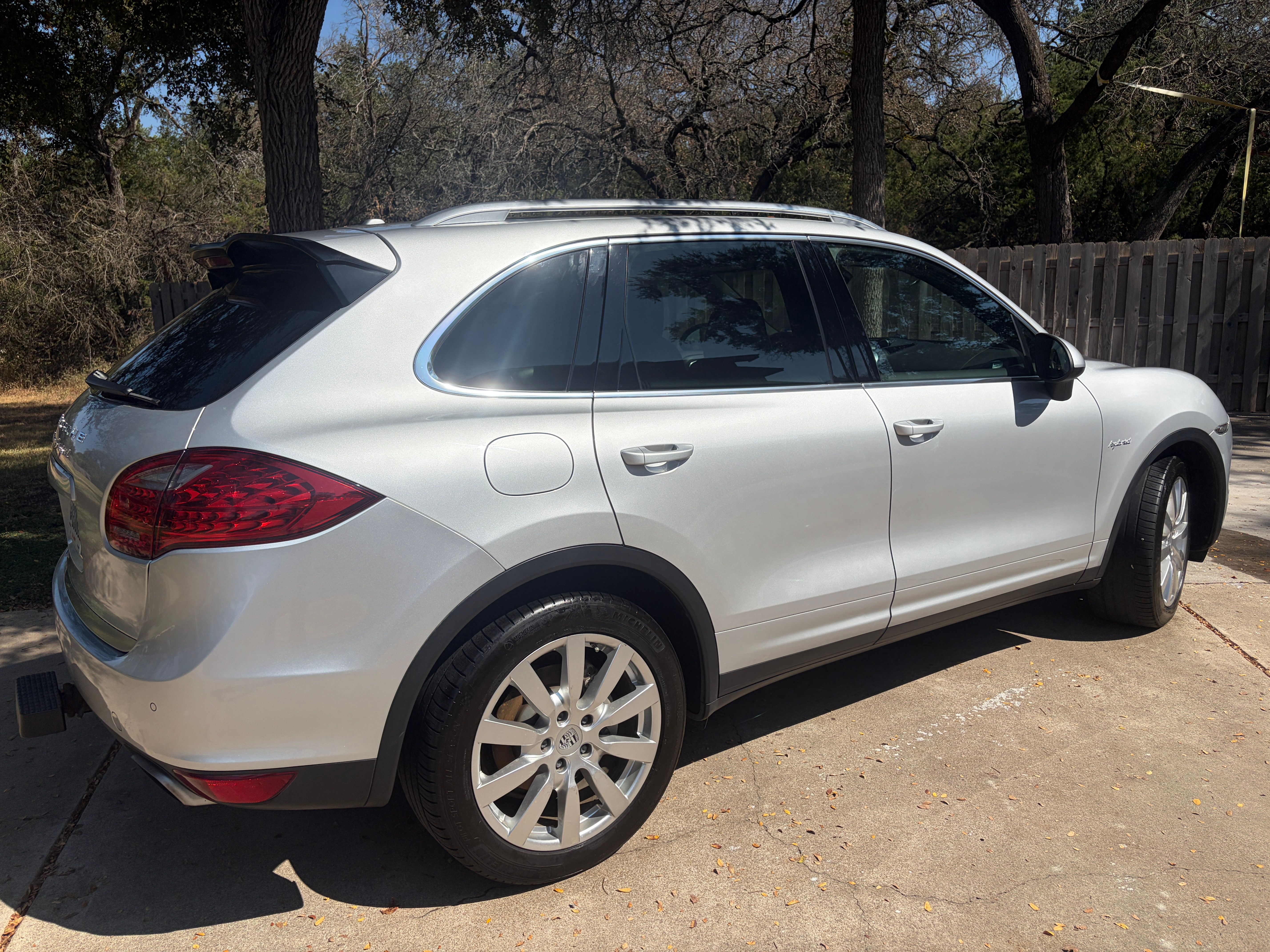 Used 2012 Porsche Cayenne S AWD/4WD image 5
