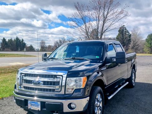 Used 2013 Ford F150 XLT w/ XTR Pkg image 8