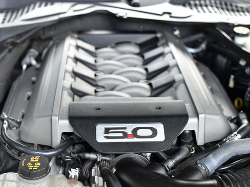 Used 2015 Ford Mustang GT Premium w/ Enhanced Security Package RWD image 9