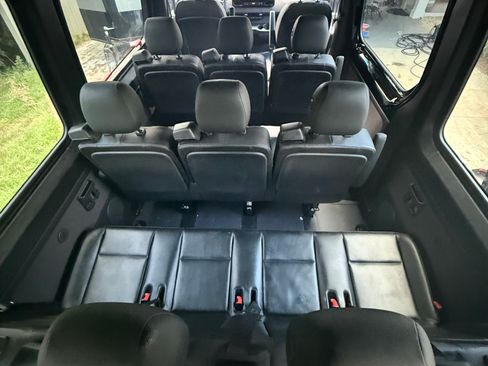 Used 2024 Mercedes-Benz Sprinter 2500 image 6