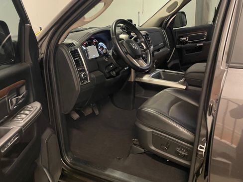 Used 2016 RAM 2500 Laramie w/ Sport Appearance Group image 10