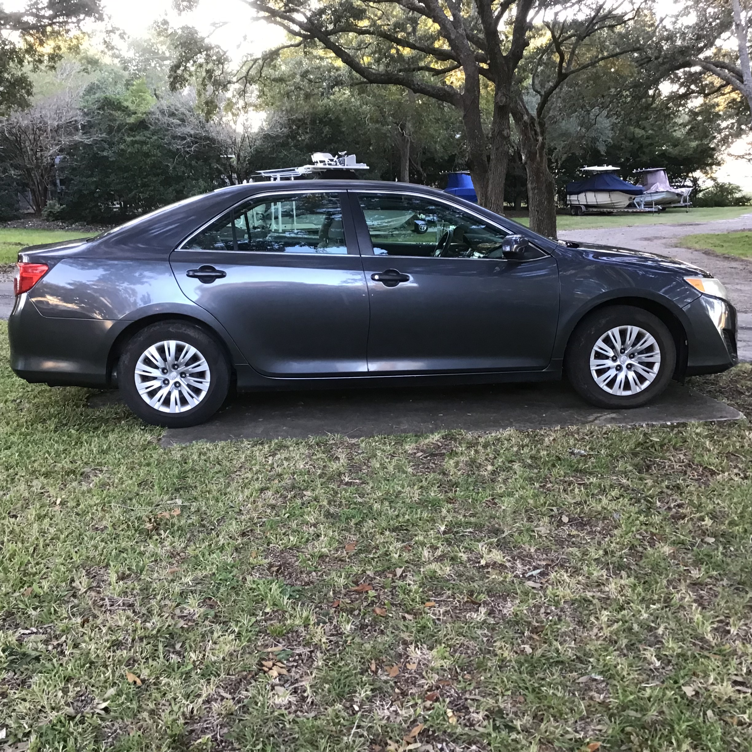 Used 2012 Toyota Camry FWD image 1