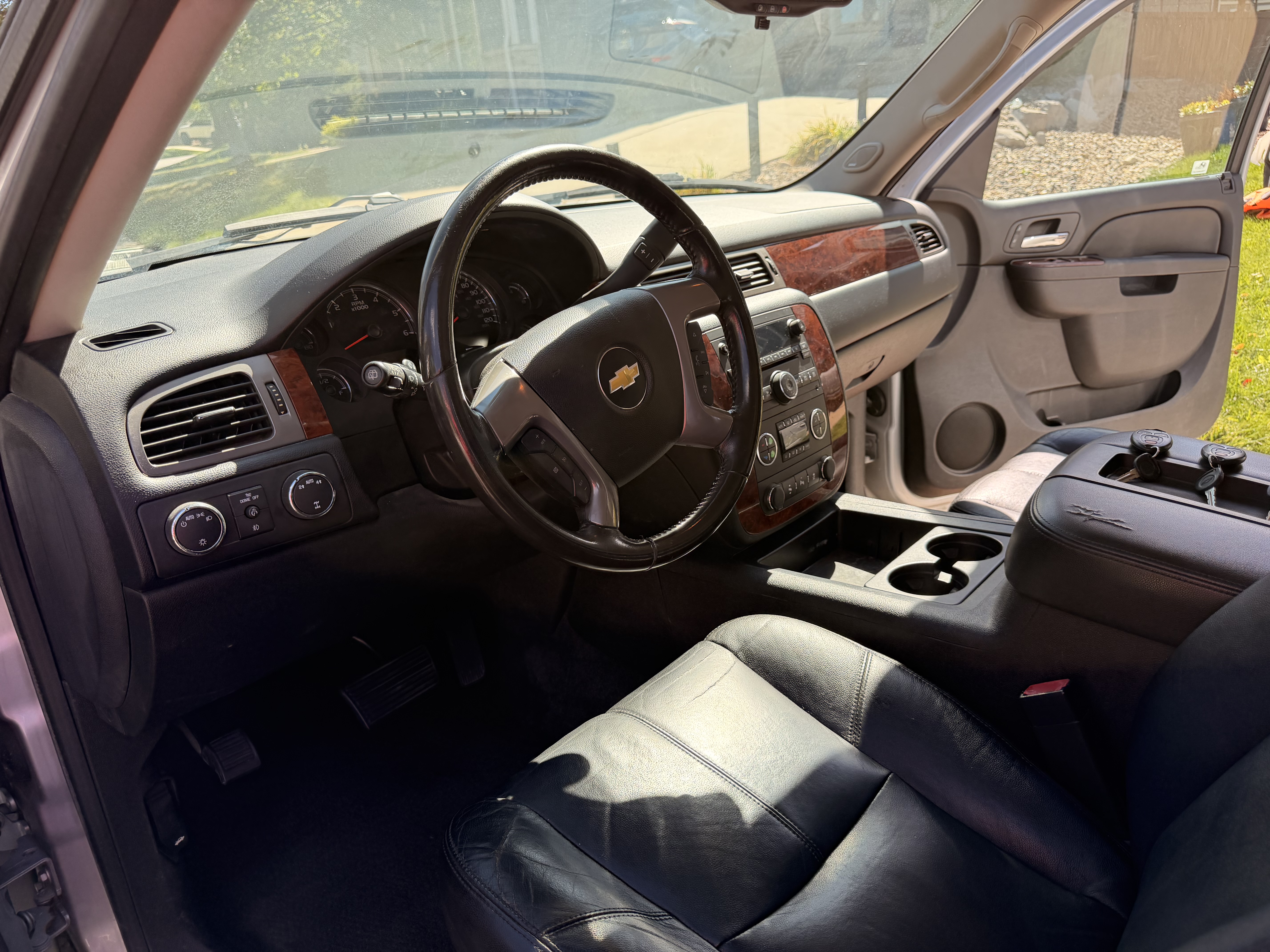 Used 2013 Chevrolet Tahoe LT AWD/4WD image 16