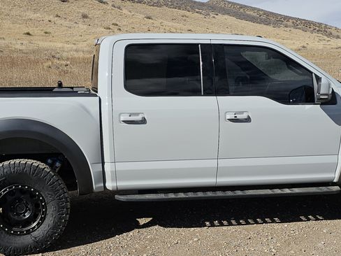 Used 2017 Ford F150 Raptor w/ Equipment Group 802A Luxury image 5