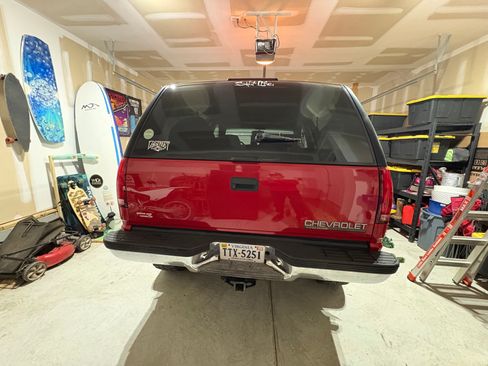 Used 1999 Chevrolet Tahoe Sport Utility 2D w/ Preferred Equipment Group image 5