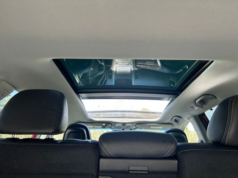 Used 2014 Kia Sorento SX w/ 3rd Row Package image 10