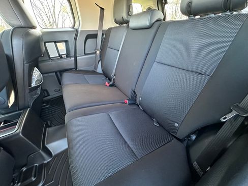 Used 2012 Toyota FJ Cruiser 4WD w/ Upgrade Pkg image 12