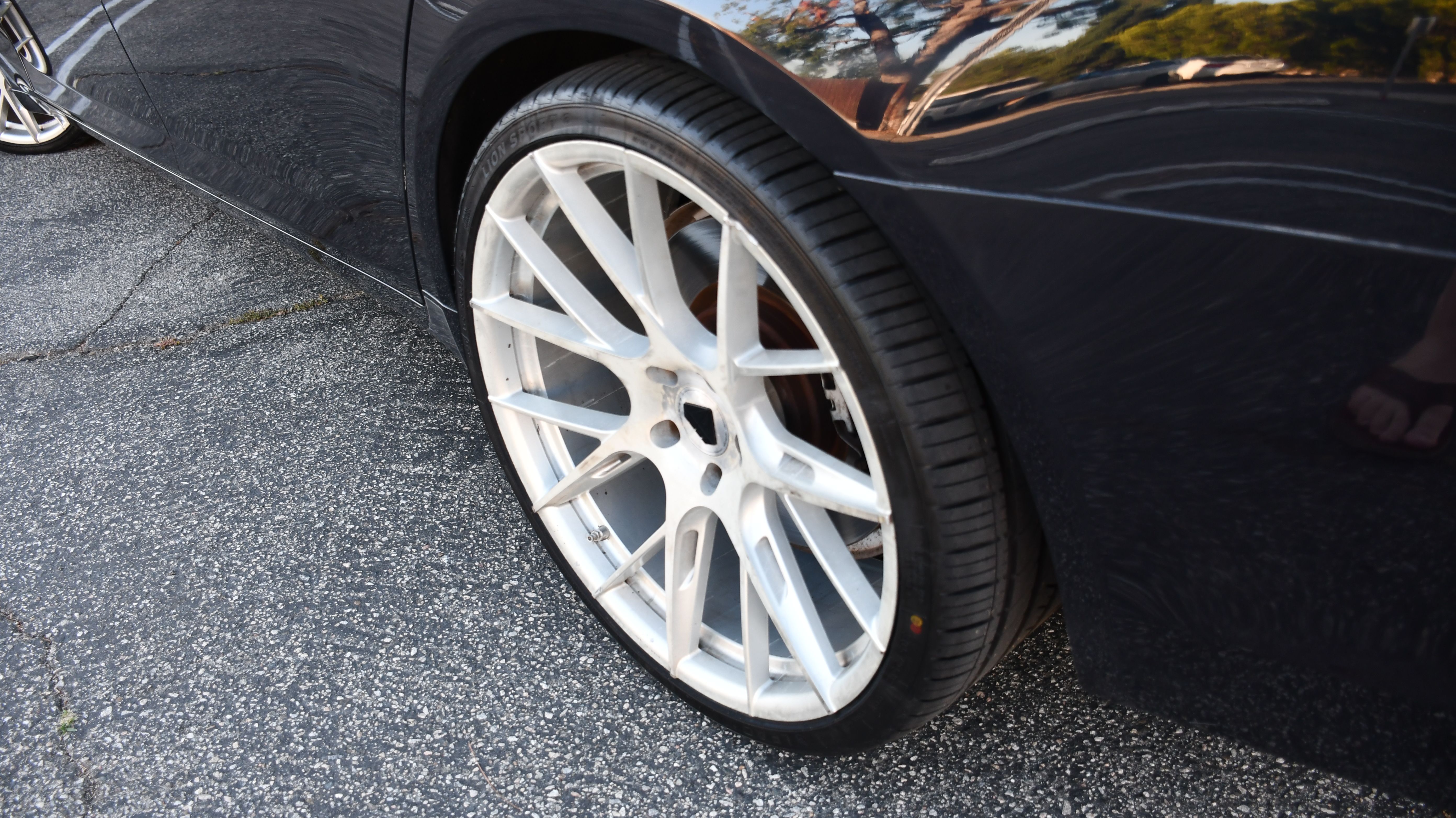 Used 2013 BMW 750Li RWD image 9
