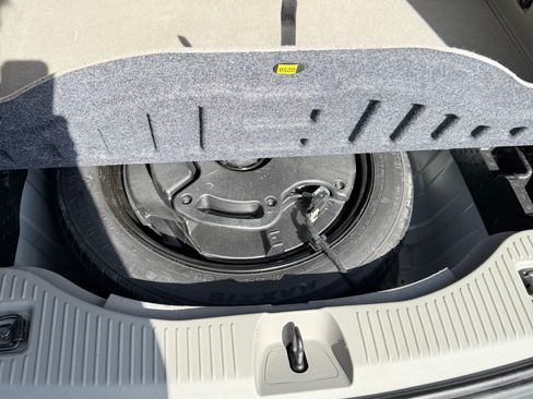 Used 2016 Buick Encore FWD image 12