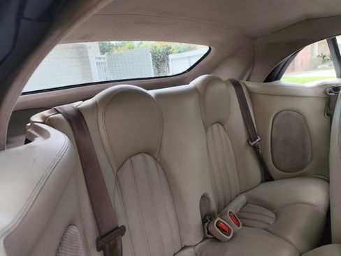 Used 2002 Jaguar XK8 Convertible image 18