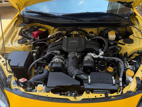 Used 2026 Subaru BRZ Series.Yellow RWD image 12