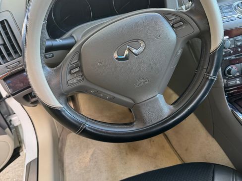 Used 2011 INFINITI G37 Journey w/ Premium Pkg RWD image 8