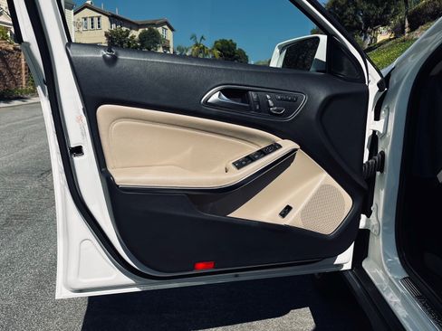 Used 2020 Mercedes-Benz GLA 250 image 14