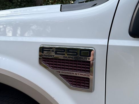 Used 2008 Ford F250 Lariat image 6