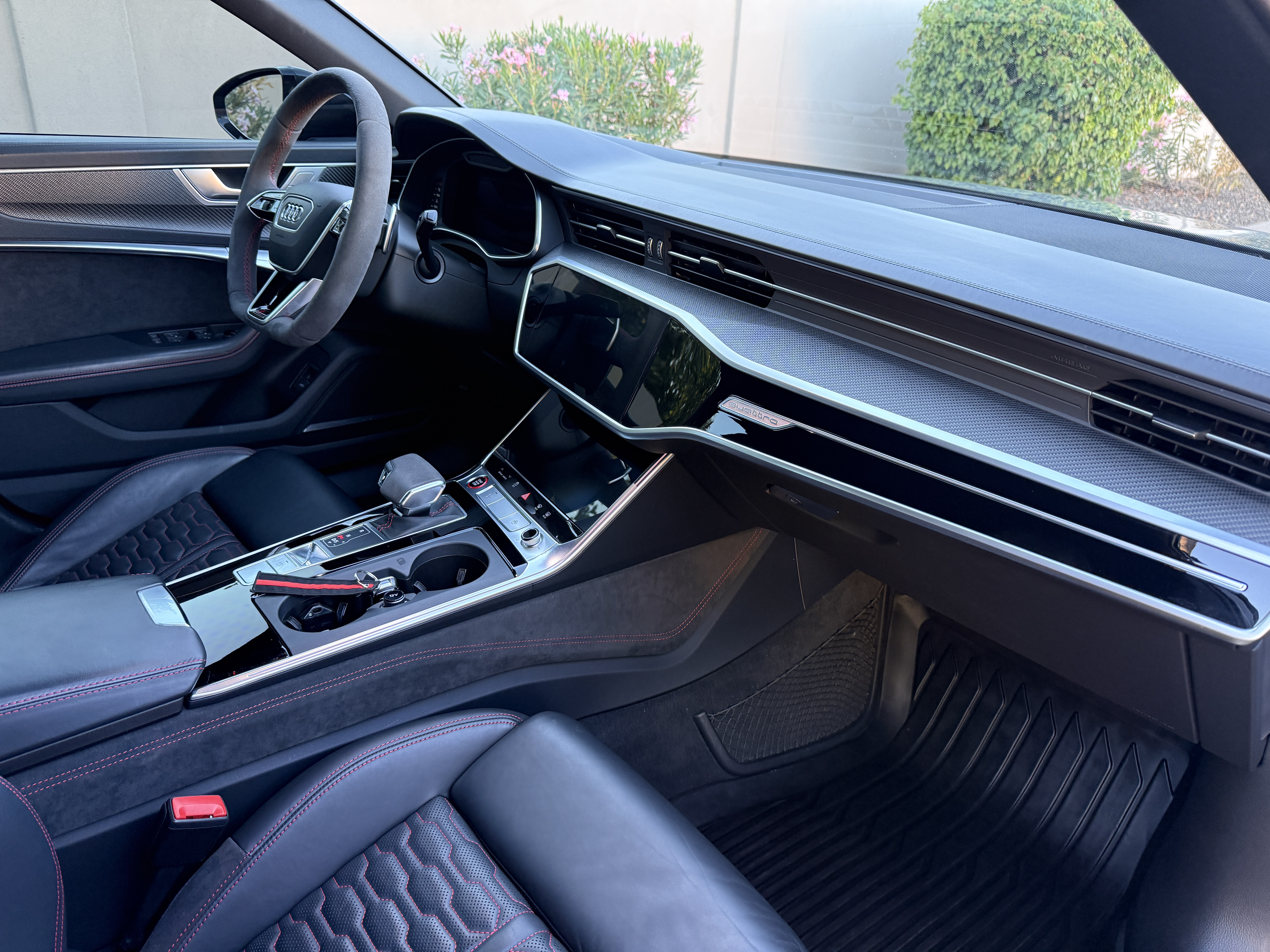 Used 2021 Audi RS 6 AWD/4WD image 17