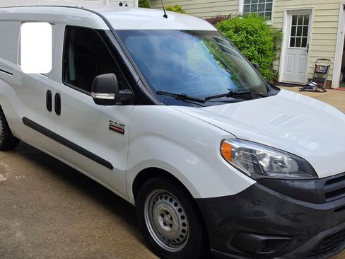 Used 2018 RAM ProMaster City Tradesman FWD image 4