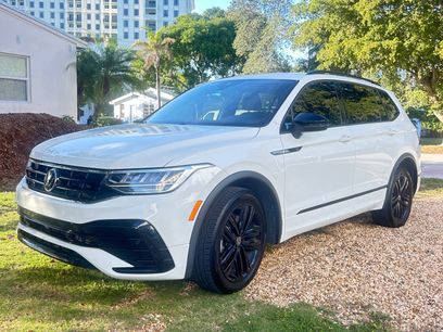 Used 2022 Volkswagen Tiguan SE R-Line