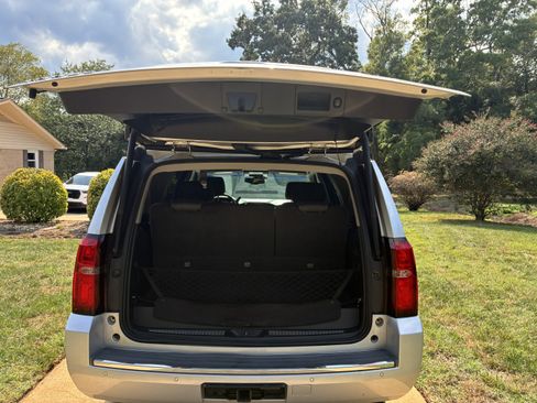Used 2015 Chevrolet Tahoe LTZ AWD/4WD image 19