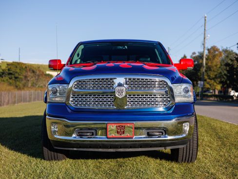 Used 2016 RAM 1500 Laramie w/ Convenience Group image 2