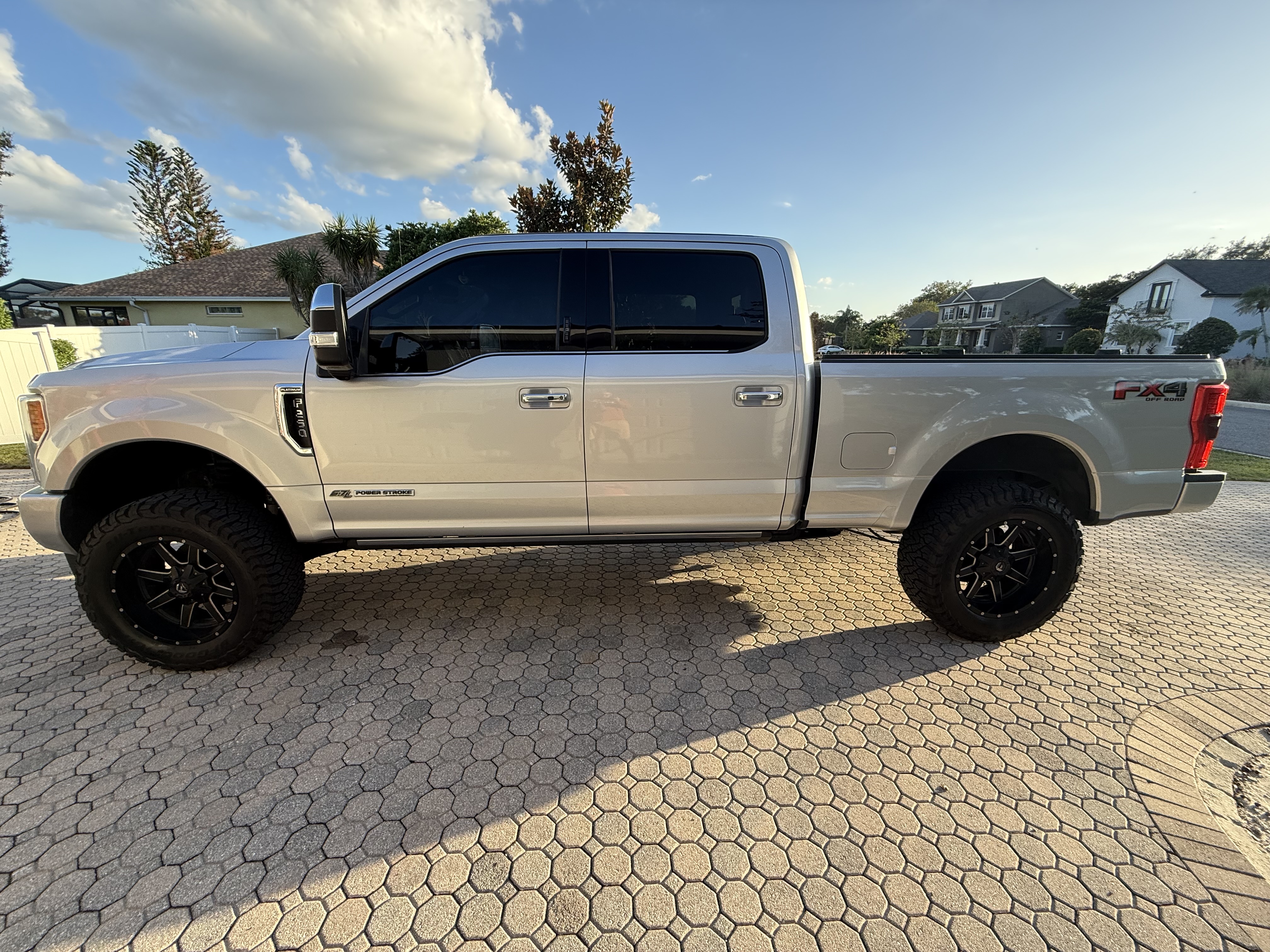Used 2018 Ford F250 Platinum w/ Platinum Ultimate Package AWD/4WD image 8