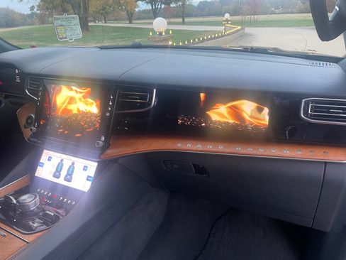 Used 2022 Jeep Grand Wagoneer Series II w/ Convenience Group III image 12