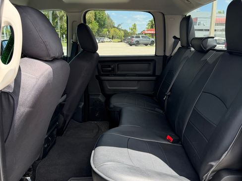 Used 2013 RAM 1500 Express image 12